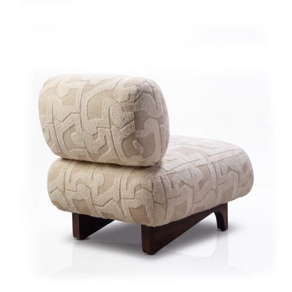 Incline Profile Chair