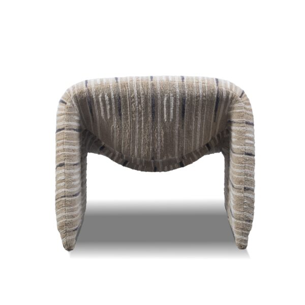 Fluid Profile Chair